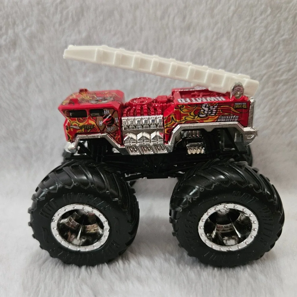 Hot Wheels Monster‎ Trucks Bone Shaker, Five Alarm, and Grave Digger Lot of 3